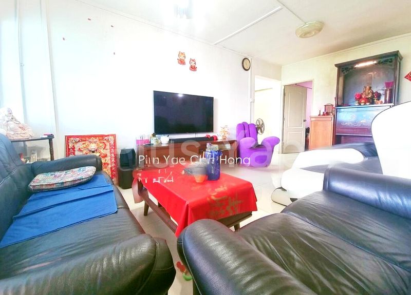 4 Room (4A) HDB for Sale in  41 Teban Gardens Road - Image 1